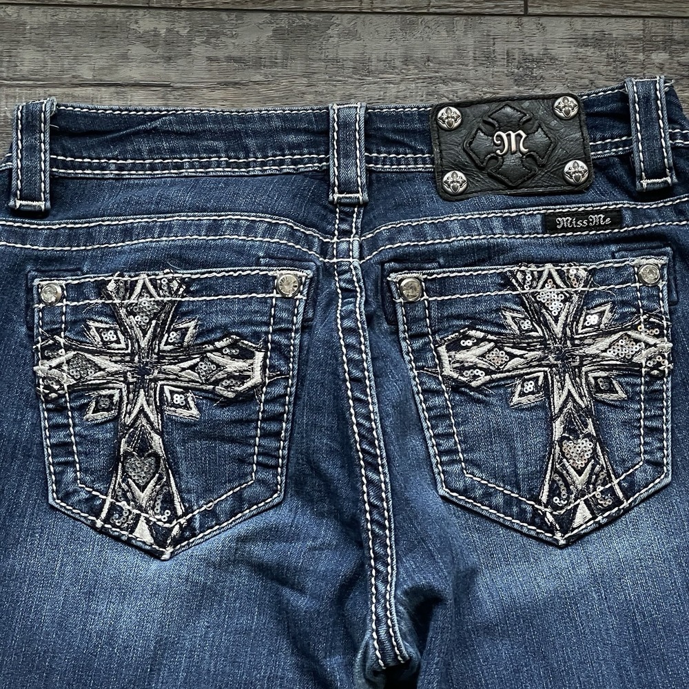 Miss Me Mid Rise Skinny Ankle Jeans Size 27x29 (28x27.5) Embroidered Rhinestone